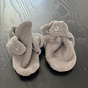 Zutano Gray Fleece Baby Booties